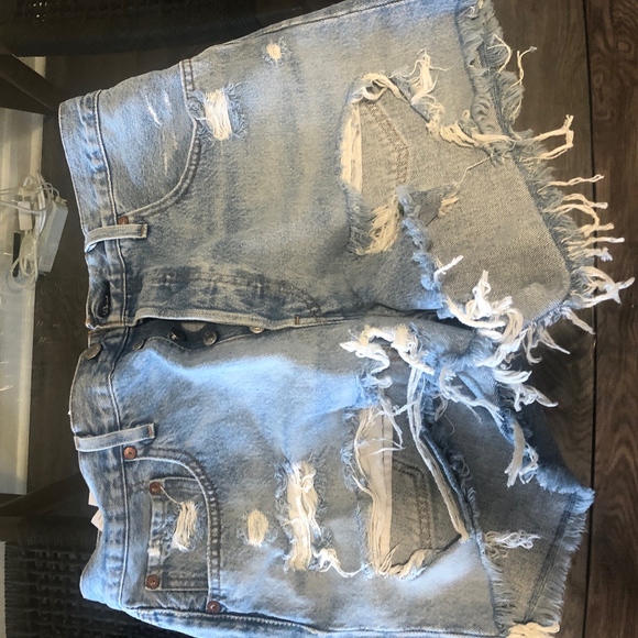 Levi's Pants - 501 High Rise Short